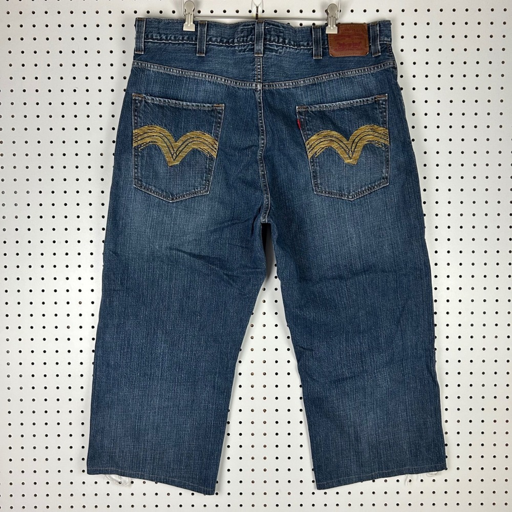 Levis 569 Loose‎ Straight Shorts Mens 40 Blue Denim Embroidered Capri Hemmed Y2K